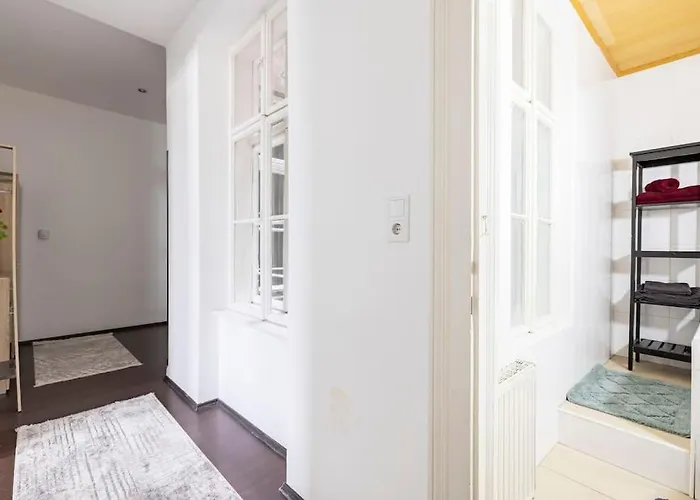 Charming Spacious Apartment