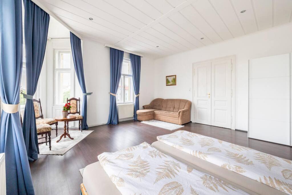 Apartament Charming Spacious *