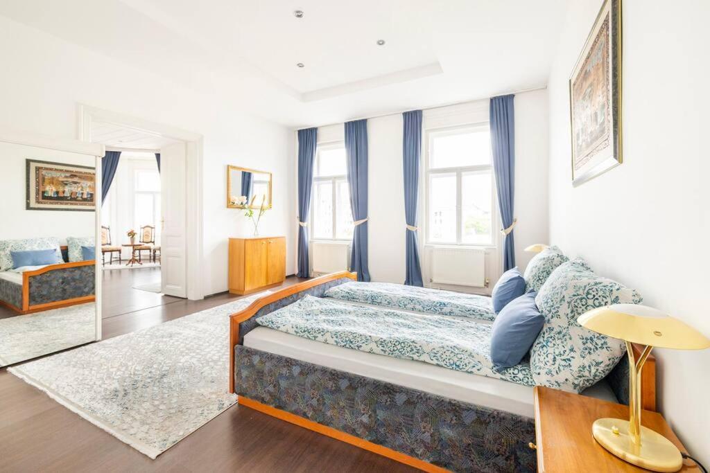 Apartament Charming Spacious